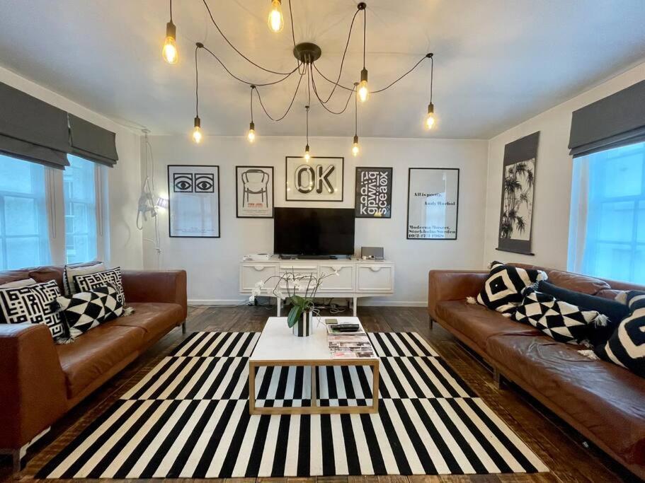 Gorgeous 2 Bedroom Apartment Edge Of Cabot Circus 브리스틀 외부 사진