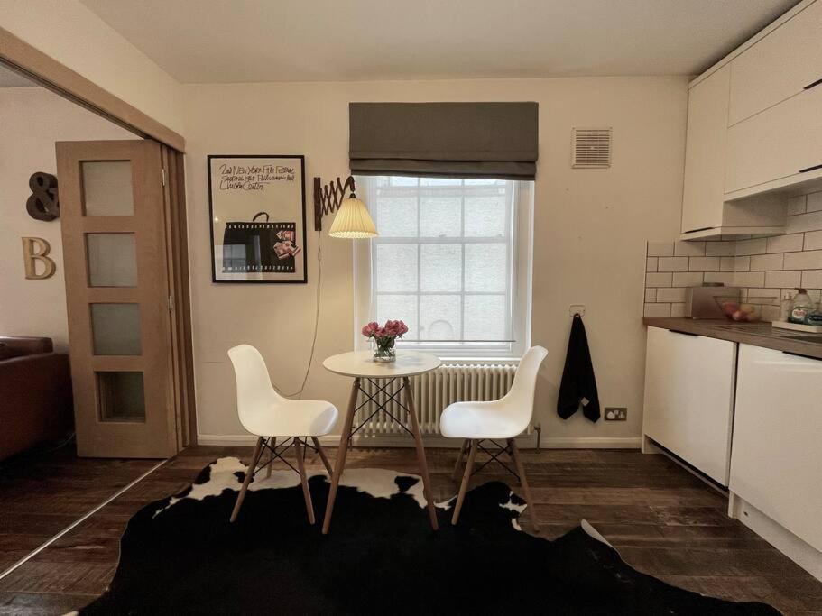 Gorgeous 2 Bedroom Apartment Edge Of Cabot Circus 브리스틀 외부 사진
