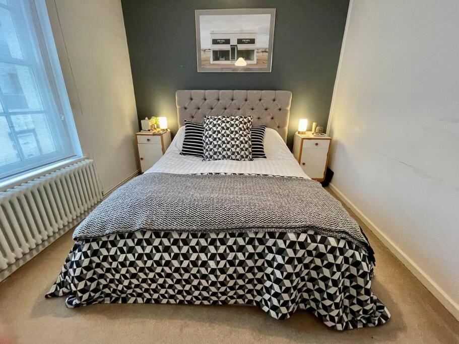 Gorgeous 2 Bedroom Apartment Edge Of Cabot Circus 브리스틀 외부 사진