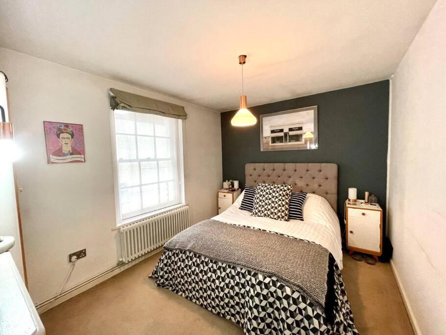 Gorgeous 2 Bedroom Apartment Edge Of Cabot Circus 브리스틀 외부 사진